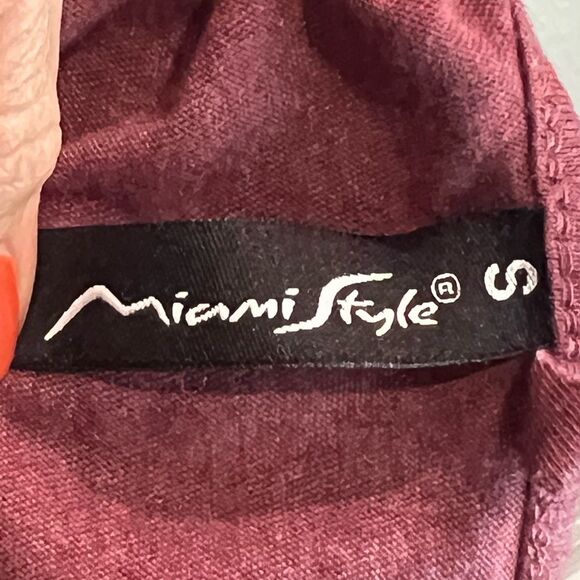 Miami Style MOMMY SHARK tank 🦈 small - Picture 2 of 5